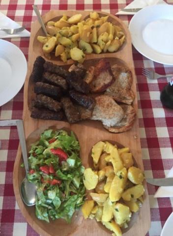 Balazs Vendeghaz Apart otel Lupeni  Dış mekan fotoğraf