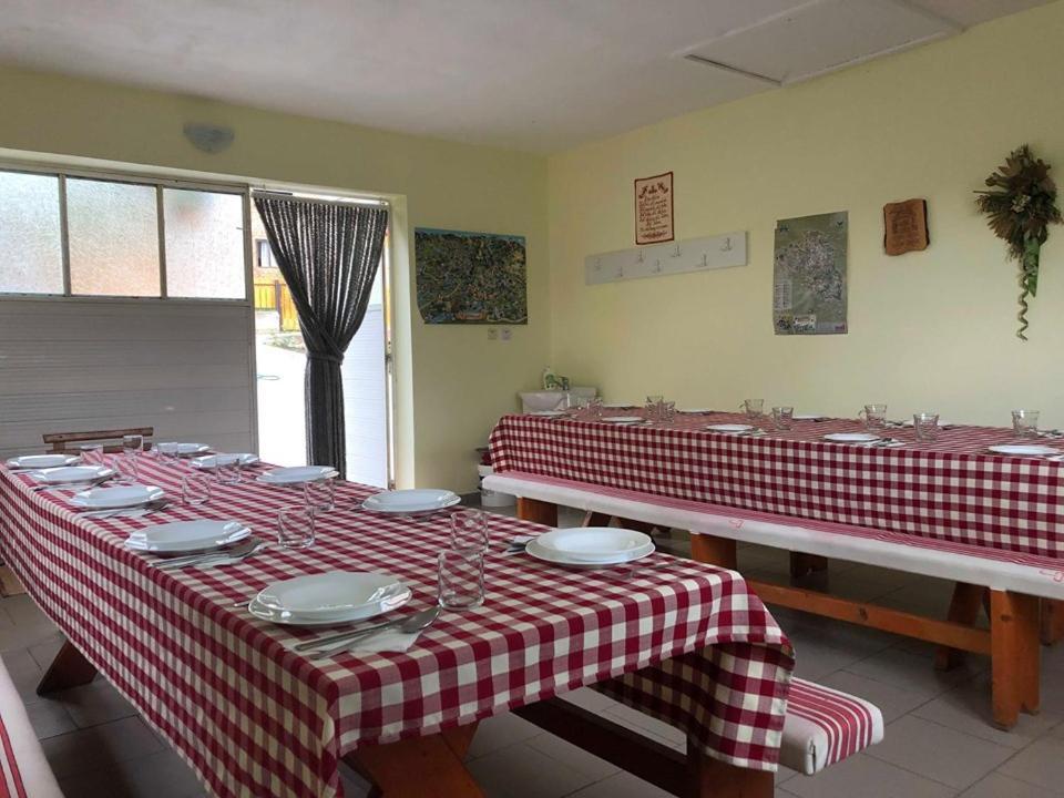 Balazs Vendeghaz Apart otel Lupeni  Dış mekan fotoğraf